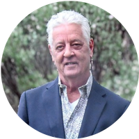 Mike_Flanigan_circle_200px.png